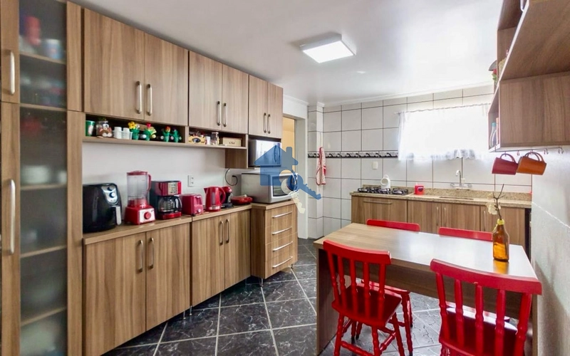 Casa ambientes amplos no bairro Nonoai: 11ª foto da galeria de imagens do imóvel