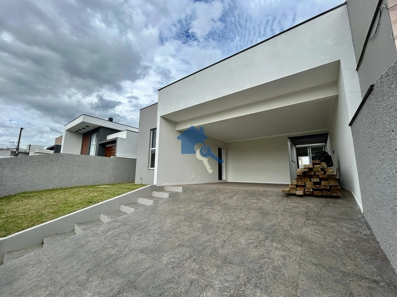 Casa 03 dormitórios com suíte bairro Tomazzetti.: 2ª foto da galeria de imagens do imóvel