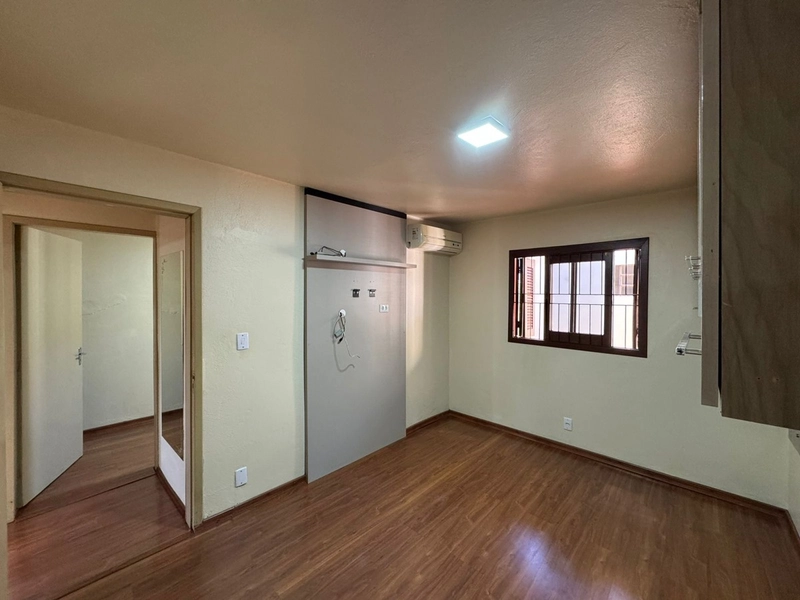 Casa térria 2 dormitórios 2 banheiros garagem para 2 carros: 13ª foto da galeria de imagens do imóvel