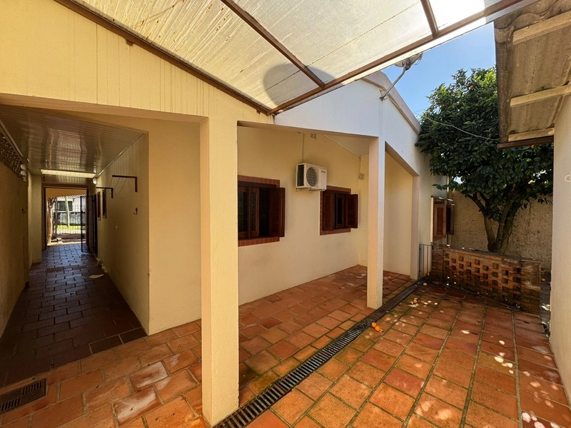 Casa térria 2 dormitórios 2 banheiros garagem para 2 carros: 21ª foto da galeria de imagens do imóvel