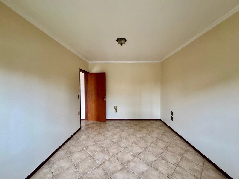 Casa encantadora com 3 dormitórios (sendo 1 suíte) em Camobi: 13ª foto da galeria de imagens do imóvel