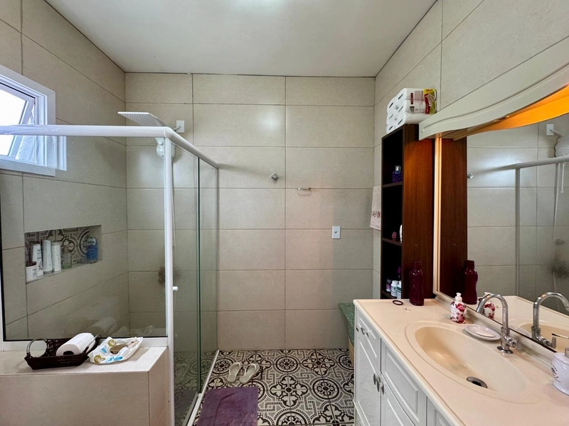 Casa com 5 dormitórios em condomínio, localizada próximo à UFSM: 27ª foto da galeria de imagens do imóvel