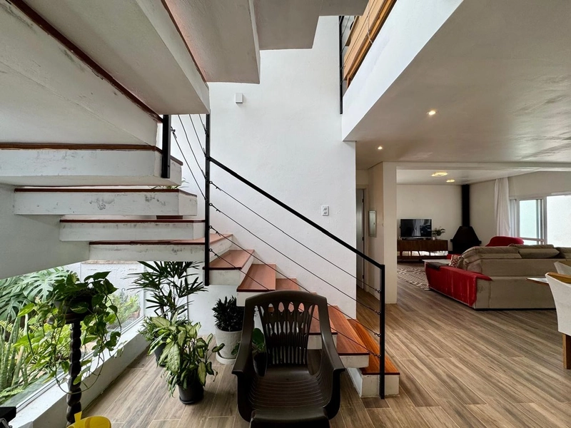 Casa com 5 dormitórios em condomínio, localizada próximo à UFSM: 7ª foto da galeria de imagens do imóvel