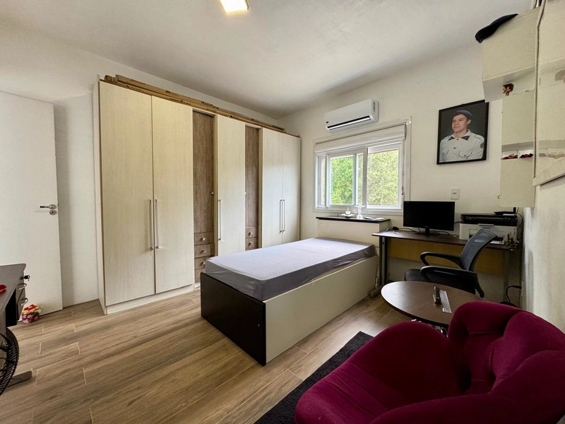 Casa com 5 dormitórios em condomínio, localizada próximo à UFSM: 28ª foto da galeria de imagens do imóvel