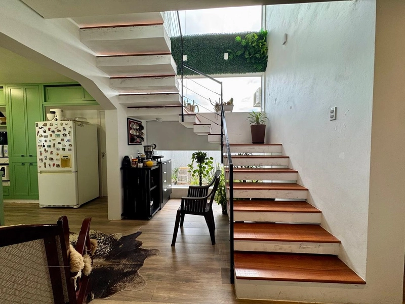 Casa com 5 dormitórios em condomínio, localizada próximo à UFSM: 6ª foto da galeria de imagens do imóvel