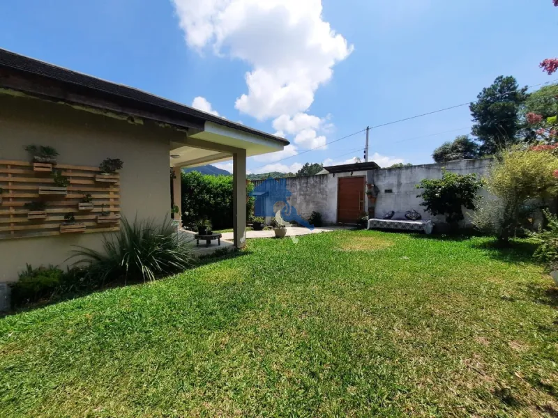 linda casa 3 dormitórios: 35ª foto da galeria de imagens do imóvel