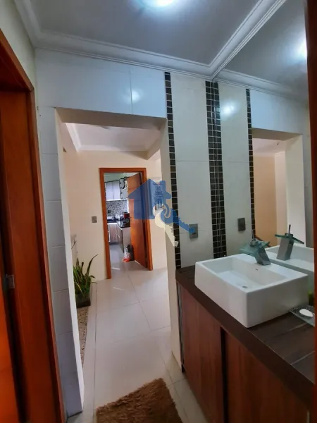 linda casa 3 dormitórios: 15ª foto da galeria de imagens do imóvel