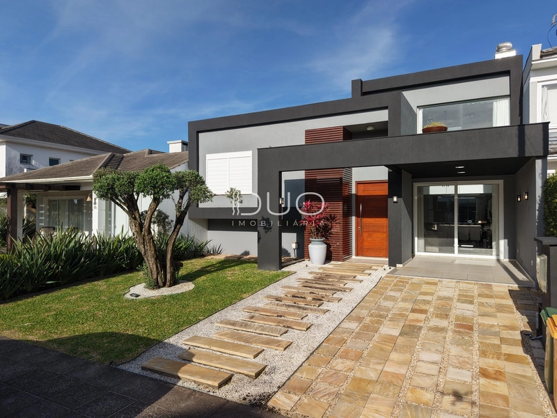 CASA À VENDA NO CONDOMÍNIO CONDADO DE CAPÃO