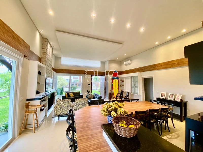 CASA COM 05 SUÍTES EM XANGRI-LÁ: 19ª foto da galeria de imagens do imóvel