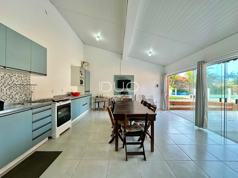 CASA EM XANGR-LÁ DE 3 DOMITÓRIOS: 10ª foto da galeria de imagens do imóvel