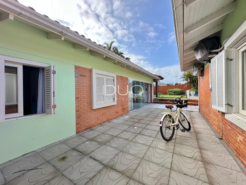 CASA EM XANGR-LÁ DE 3 DOMITÓRIOS: 11ª foto da galeria de imagens do imóvel