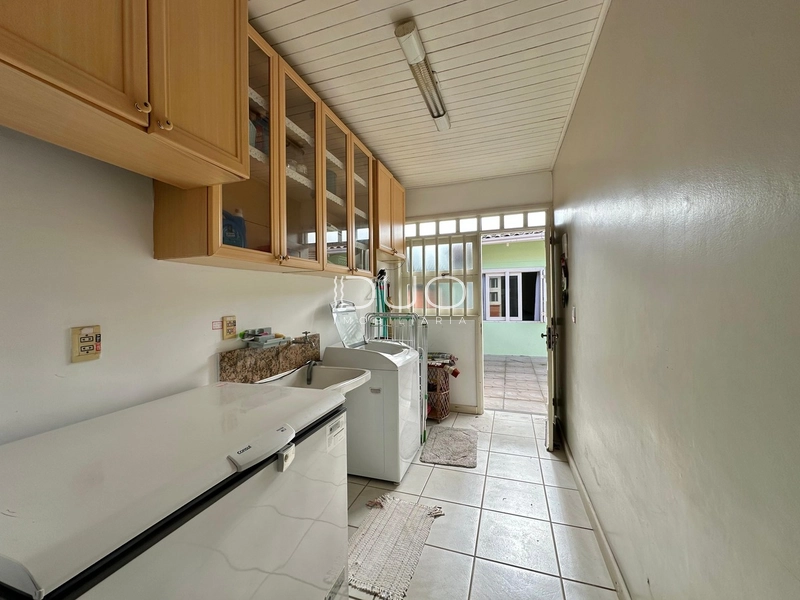 CASA EM XANGR-LÁ DE 3 DOMITÓRIOS: 12ª foto da galeria de imagens do imóvel