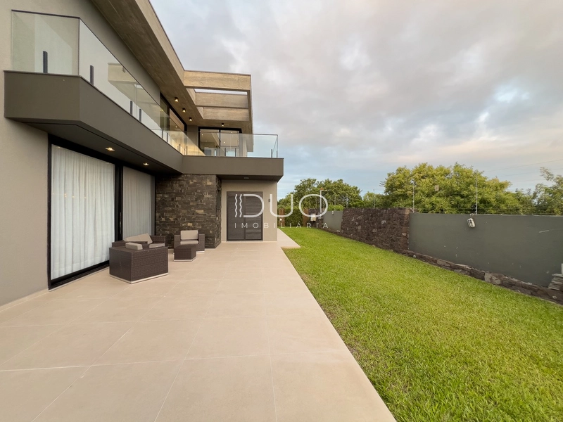 SOBRADO NO CONDOMÍNIO LAGO DO PASSO EM ATLÂNTIDA SUL: 80ª foto da galeria de imagens do imóvel