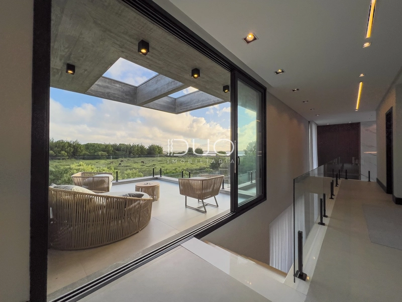 SOBRADO NO CONDOMÍNIO LAGO DO PASSO EM ATLÂNTIDA SUL: 37ª foto da galeria de imagens do imóvel