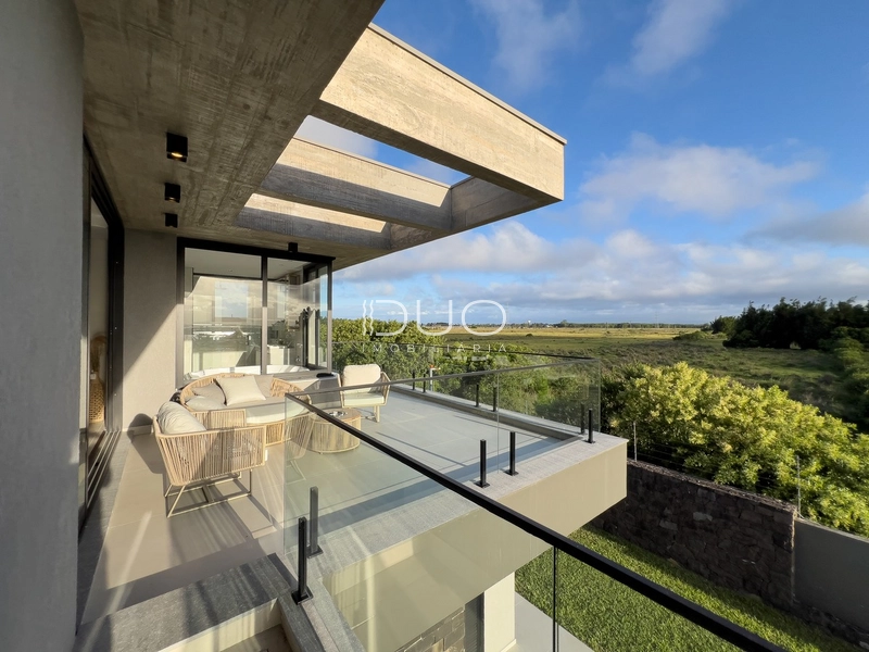 SOBRADO NO CONDOMÍNIO LAGO DO PASSO EM ATLÂNTIDA SUL: 42ª foto da galeria de imagens do imóvel