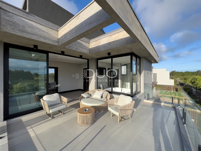 SOBRADO NO CONDOMÍNIO LAGO DO PASSO EM ATLÂNTIDA SUL: 41ª foto da galeria de imagens do imóvel