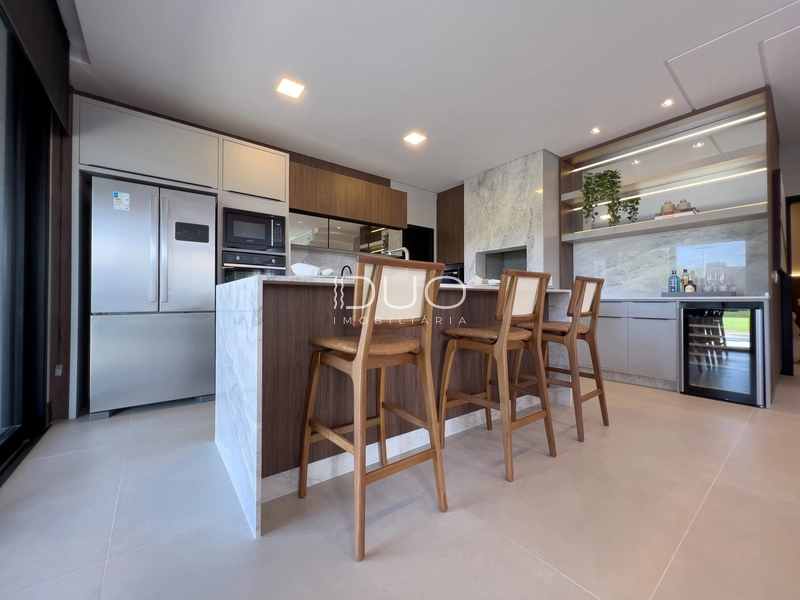 SOBRADO NO CONDOMÍNIO LAGO DO PASSO EM ATLÂNTIDA SUL: 12ª foto da galeria de imagens do imóvel