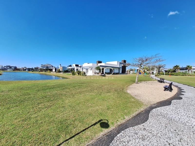 CASA TÉRREA NO CONDOMÍNIO RIVIERA EM XANGRI-LÁ: 55ª foto da galeria de imagens do imóvel