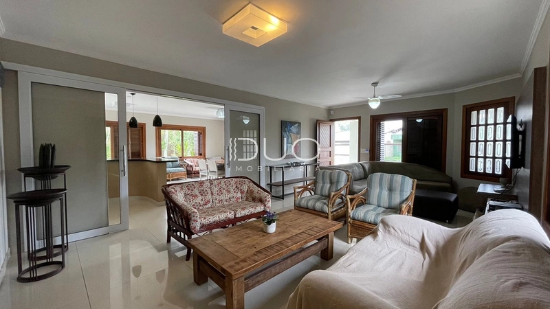 CASA EM XANGRI-LÁ: 6ª foto da galeria de imagens do imóvel
