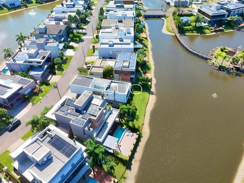 SOBRADO NO CONDOMÍNIO MALIBU EM XANGRI-LÁ: 28ª foto da galeria de imagens do imóvel