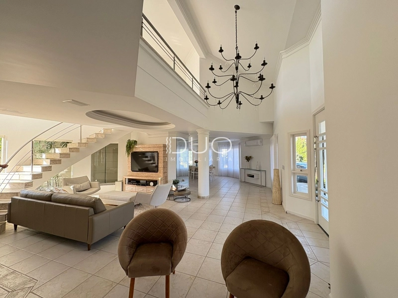 CASA COM 4 DORMITÓRIOS NO CONDOMÍNIO LAGOS PARK: 20ª foto da galeria de imagens do imóvel