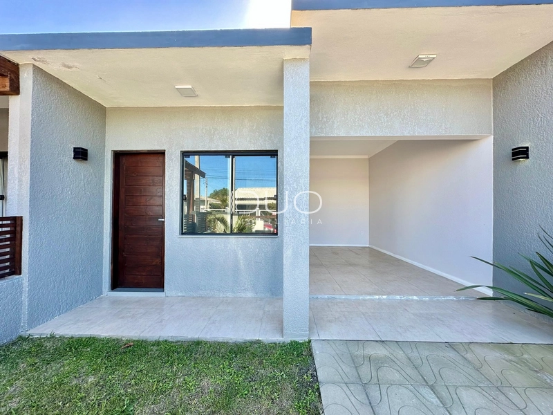 CASA COM 2 DORMITÓRIOS EM XANGRI-LÁ: 2ª foto da galeria de imagens do imóvel