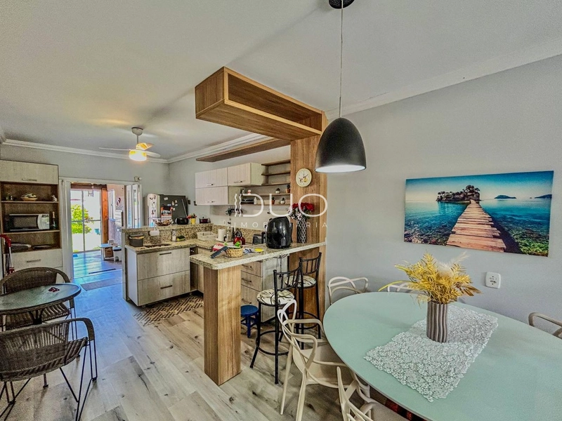 CASA EM XANGRI-LÁ: 8ª foto da galeria de imagens do imóvel