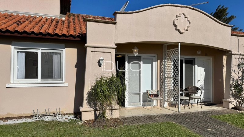 CASA NO CONDOMÍNIO CASA HERMOSA EM XANGRI-LÁ: 3ª foto da galeria de imagens do imóvel