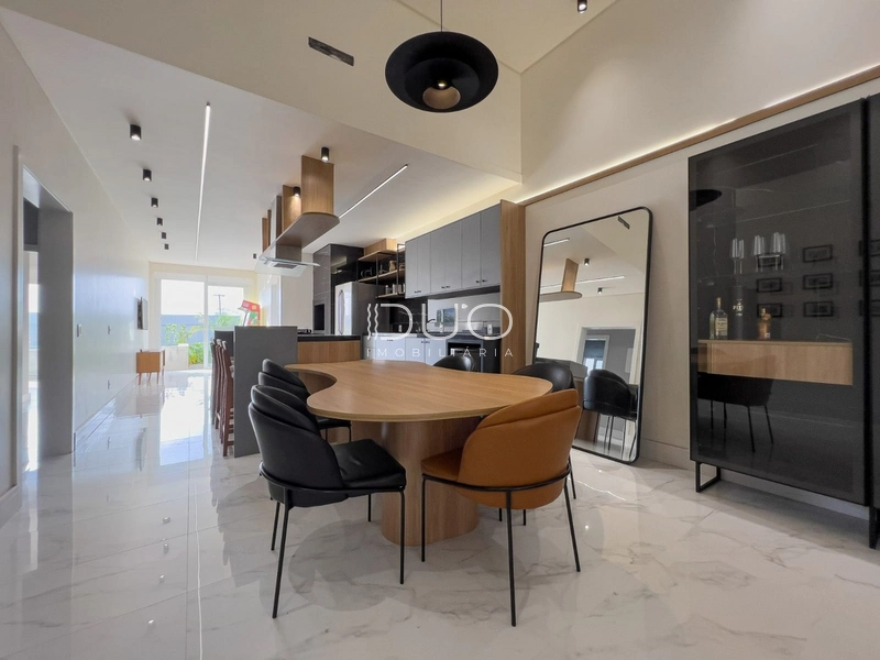 CASA COM 3 SUÍTES À VENDA NO CONDOMÍNIO DUBAI: 4ª foto da galeria de imagens do imóvel