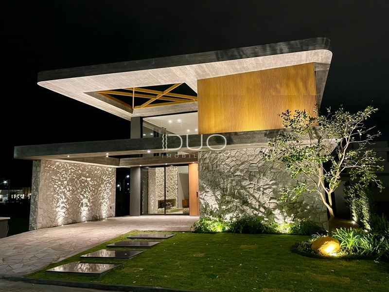 SOBRADO NO CONDOMÍNIO AMARE EM XANGRI-LÁ