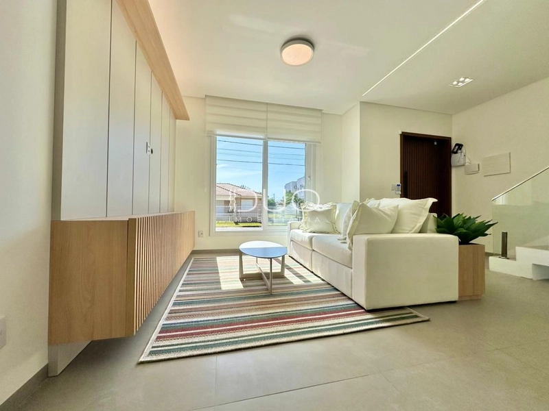 SOBRADO EM CAPÃO DA CANOA