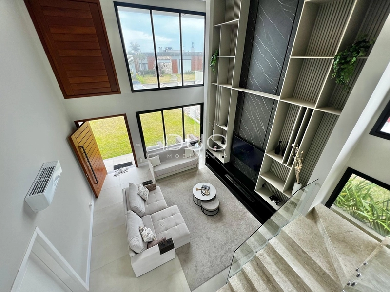 SOBRADO NO CONDOMÍNIO RIVIERA EM XANGRI-LÁ: 25ª foto da galeria de imagens do imóvel