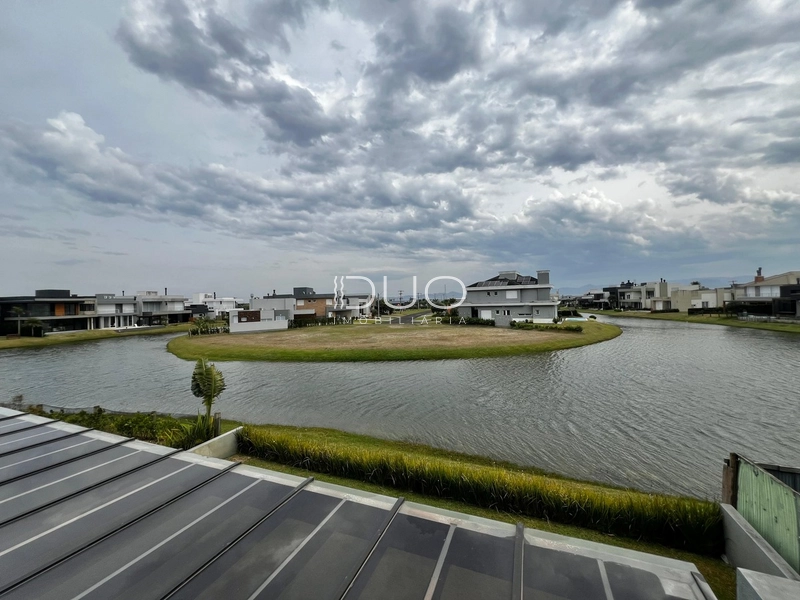 SOBRADO NO CONDOMÍNIO RIVIERA EM XANGRI-LÁ: 36ª foto da galeria de imagens do imóvel