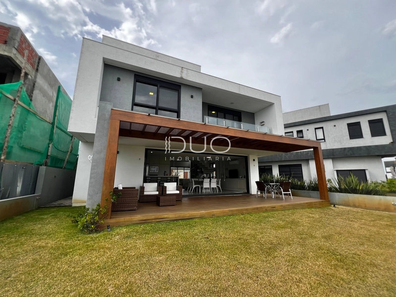 SOBRADO NO CONDOMÍNIO RIVIERA EM XANGRI-LÁ: 24ª foto da galeria de imagens do imóvel