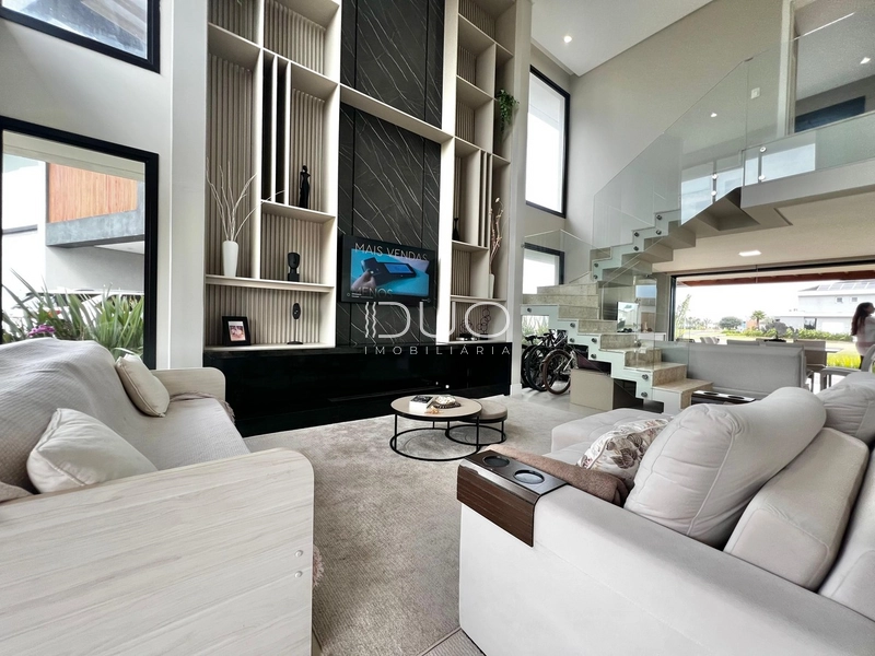 SOBRADO NO CONDOMÍNIO RIVIERA EM XANGRI-LÁ: 6ª foto da galeria de imagens do imóvel