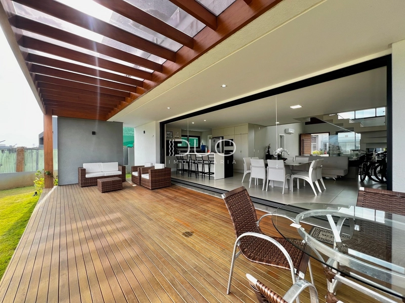 SOBRADO NO CONDOMÍNIO RIVIERA EM XANGRI-LÁ: 17ª foto da galeria de imagens do imóvel