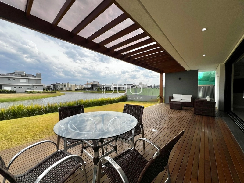 SOBRADO NO CONDOMÍNIO RIVIERA EM XANGRI-LÁ: 15ª foto da galeria de imagens do imóvel