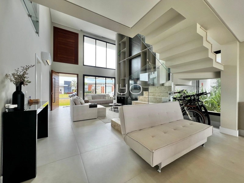 SOBRADO NO CONDOMÍNIO RIVIERA EM XANGRI-LÁ: 8ª foto da galeria de imagens do imóvel