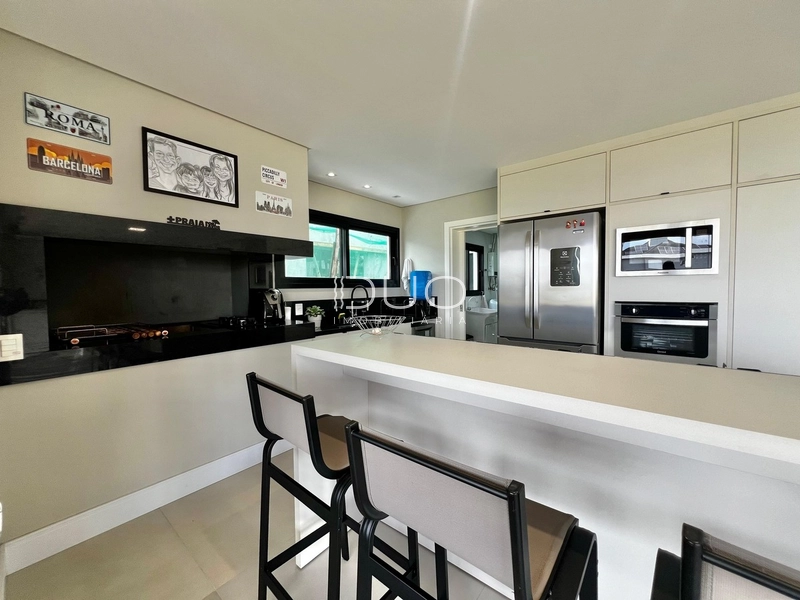 SOBRADO NO CONDOMÍNIO RIVIERA EM XANGRI-LÁ: 12ª foto da galeria de imagens do imóvel