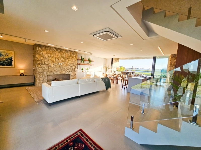 SOBRADO NO CONDOMÍNIO ZEN EM XANGRI-LÁ: 5ª foto da galeria de imagens do imóvel