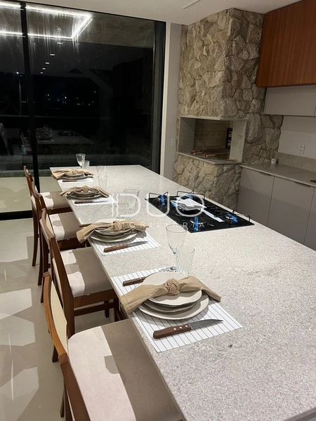 SOBRADO NO CONDOMÍNIO ZEN EM XANGRI-LÁ: 9ª foto da galeria de imagens do imóvel