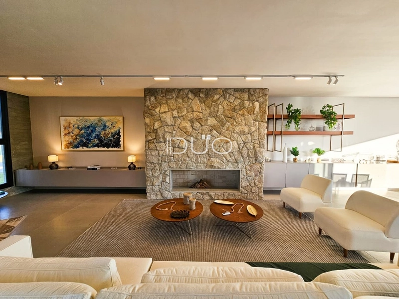 SOBRADO NO CONDOMÍNIO ZEN EM XANGRI-LÁ: 4ª foto da galeria de imagens do imóvel