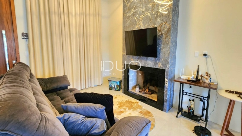 CASA EM XANGRI-LÁ: 5ª foto da galeria de imagens do imóvel