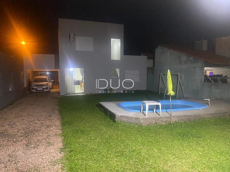 CASA NO CENTRO DE XANGRI-LÁ: 2ª foto da galeria de imagens do imóvel