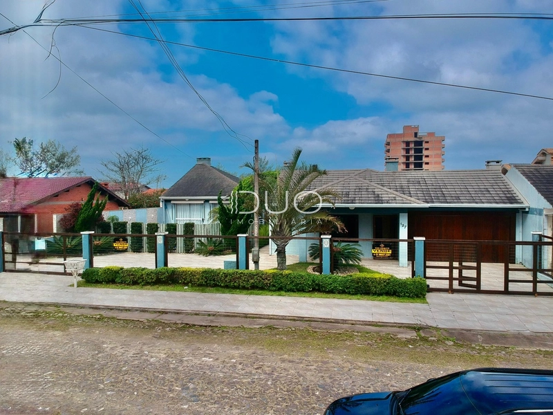 CASA NA PRAIA DE MARIÁPOLIS, OSÓRIO