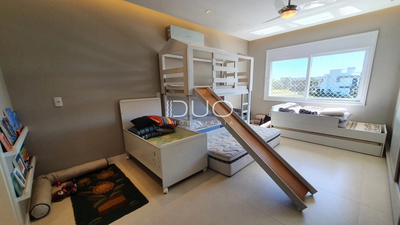 SOBRADO NO CONDOMÍNIO ENSEADA LAGOS EM XANGRI-LÁ: 85ª foto da galeria de imagens do imóvel