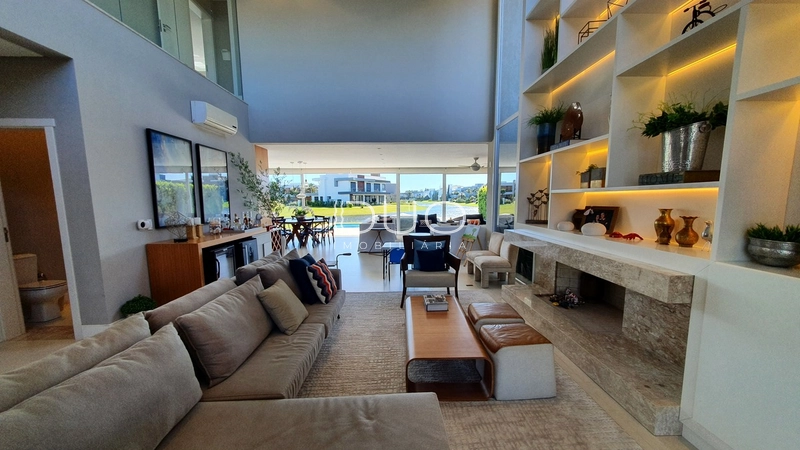 SOBRADO NO CONDOMÍNIO ENSEADA LAGOS EM XANGRI-LÁ: 12ª foto da galeria de imagens do imóvel