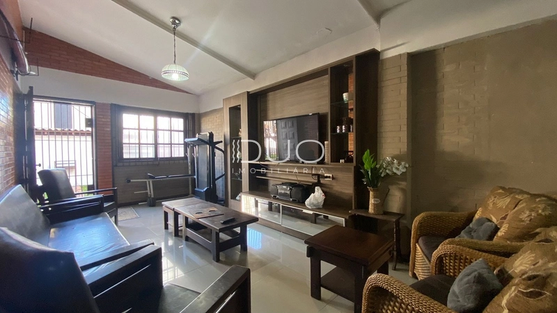 CASA COM 3 DORMITÓRIOS EM XANGRI-LÁ: 8ª foto da galeria de imagens do imóvel