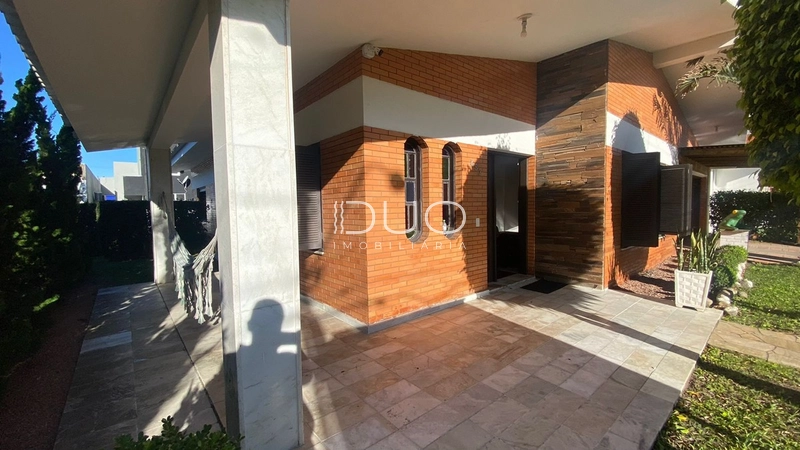 CASA COM 3 DORMITÓRIOS EM XANGRI-LÁ: 4ª foto da galeria de imagens do imóvel