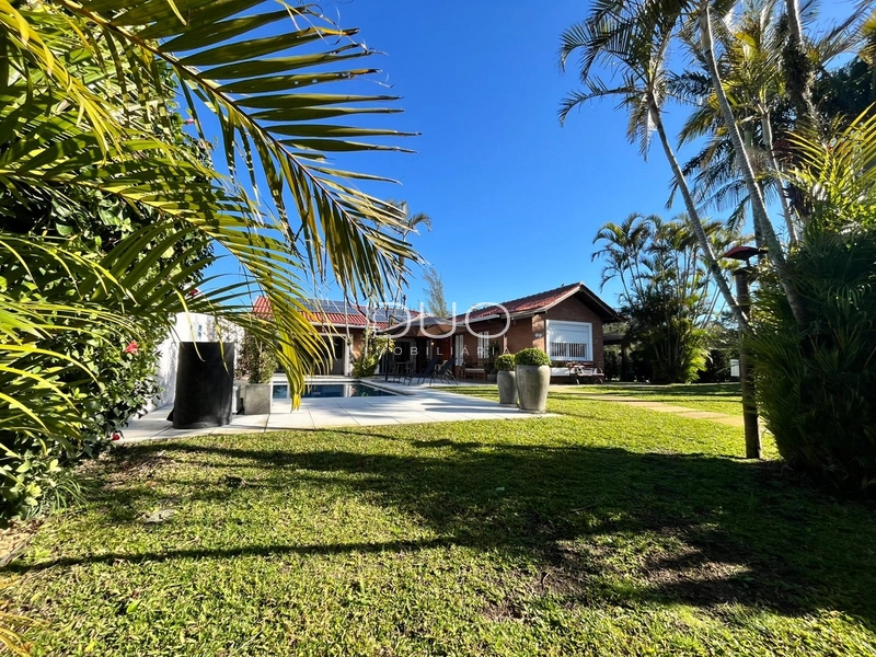 CASA EM XANGRI-LÁ: 8ª foto da galeria de imagens do imóvel